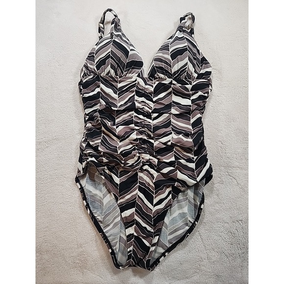 Leilani swimsuit Brown/Cream And Black‎ One Piece Size 10 Flattering - Picture 1 of 12